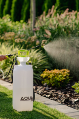 Bradas AQUA SPRAY 8L Drucksprüher mit ergonomischem Griff und breitem Trichter.